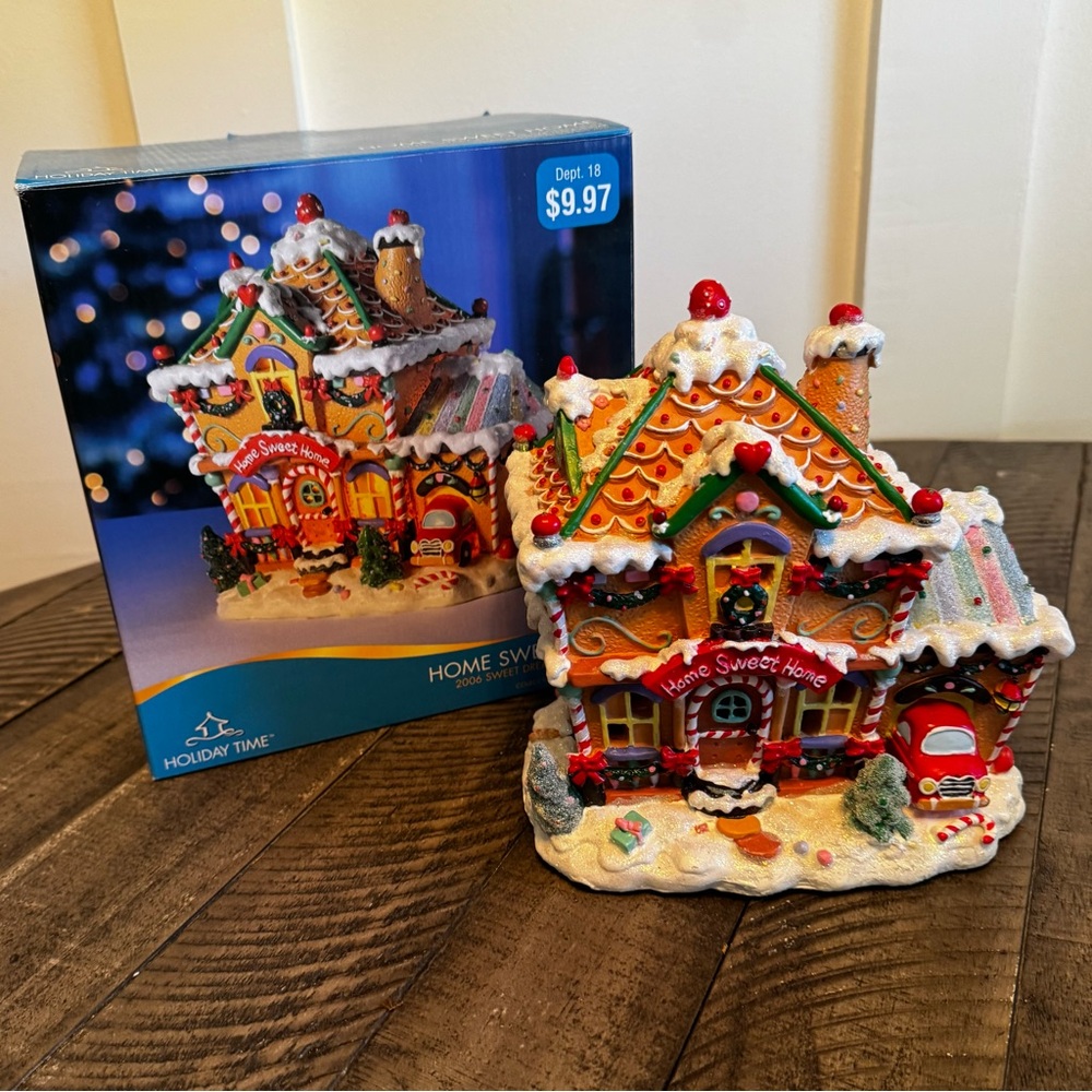 Vintage Holiday Time Lighted Home Sweet Home 2006 Sweet Dreams Collection‎ House